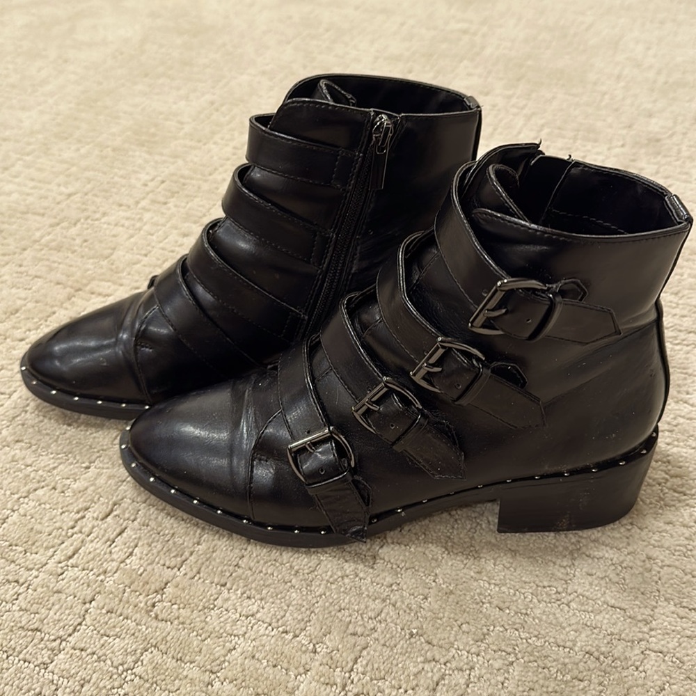 A New Day Combat Boots 8.5